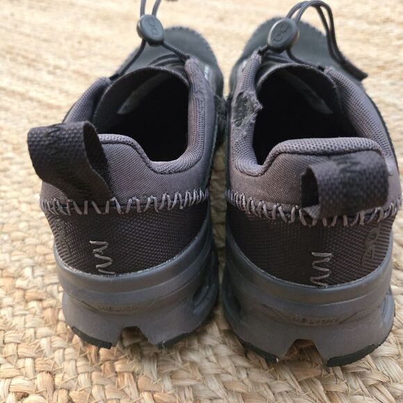 WoMen’s On Running Cloudaway 2 Black Cloud Shoes Size 9.5WOMENS/ 7.5MENS *FLAWED main image 10